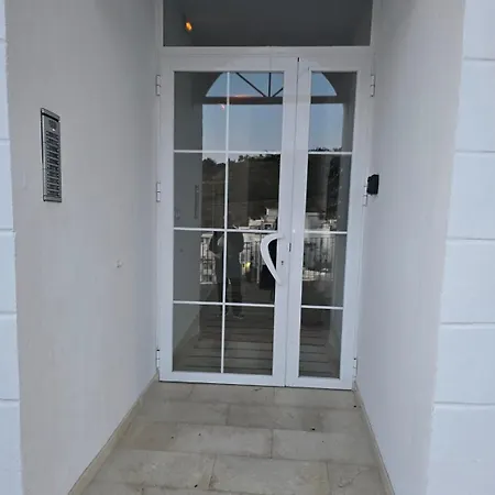 Apartment Penthouse With Hot Tub And Air Conditioning Offering Breathtaking Panoramic Mountain And Sea Views