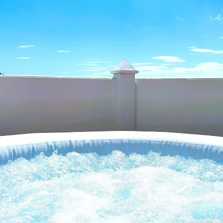 Penthouse With Hot Tub And Air Conditioning Offering Breathtaking Panoramic Mountain And Sea Views Apartment *