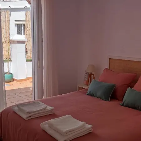 Lejlighed Penthouse With Hot Tub And Air Conditioning Offering Breathtaking Panoramic Mountain And Sea Views *